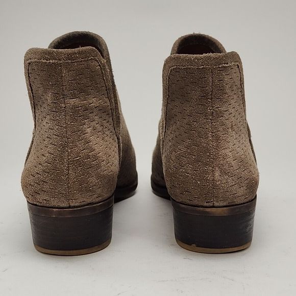 Lucky Brand Ankle Bootie Boot Tan Suede 1.5" Heel Women's 7.5 Shoe Perforated - Picture 9 of 16